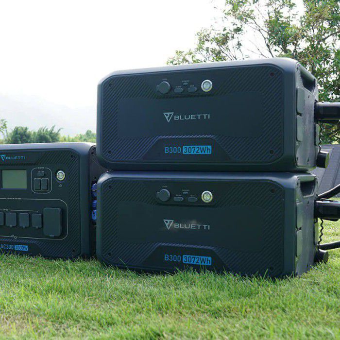 - PowerOak Bluetti AC300 + B300 solar generator combo - Powerbanks - AC300